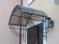 Козырьки и навесы из поликарбоната нашего производства